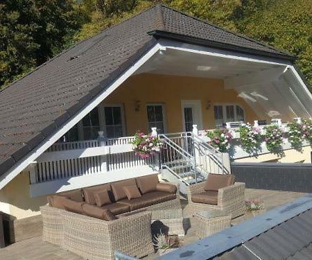Апартаменты Im Corveyer Waeldchen Трабен-Трарбах Экстерьер фото
